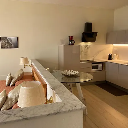 아파트호텔 Miramare Apartments&suites