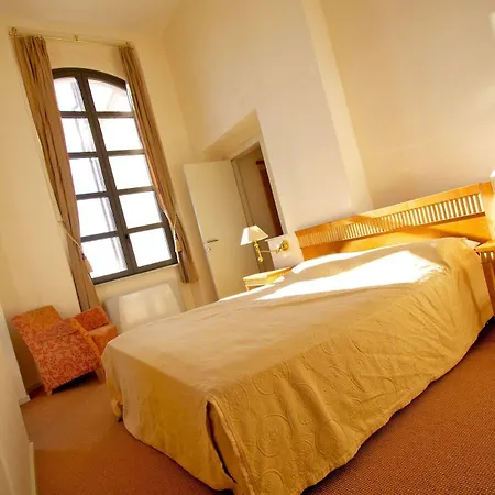 Miramare Apartments&suites Hotel apartamentowy La Spezia