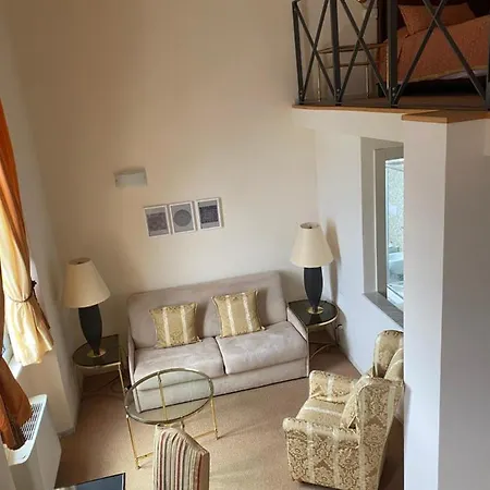 Miramare Apartments&suites Ла-Спеція