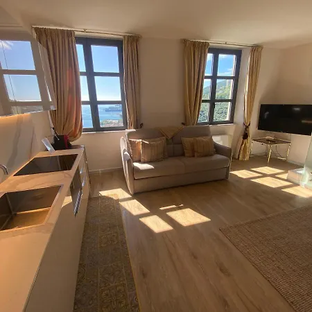 شقة فندقية Miramare Apartments&suites لا سبيتسْيا