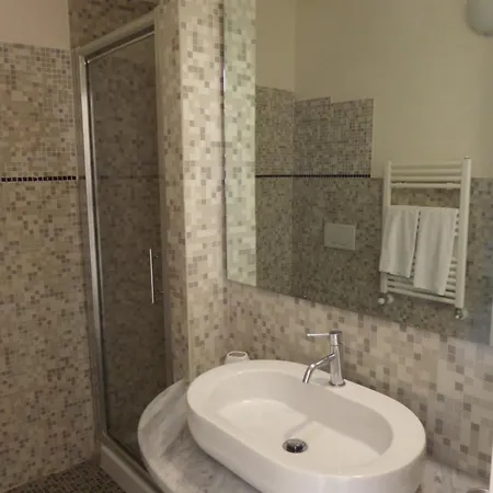 Miramare Apartments&suites 3* Ла-Спеція