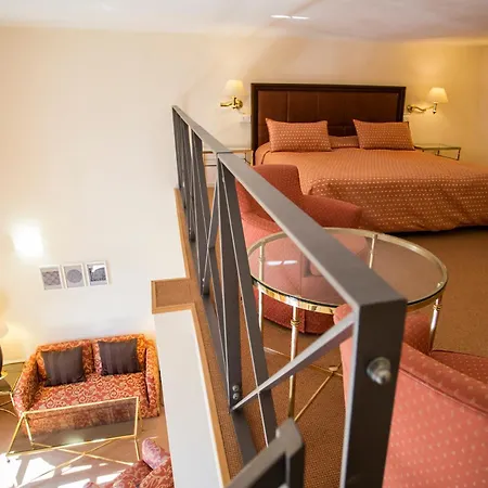Miramare Apartments&suites Апарт-готель Ла-Спеція