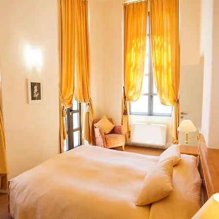 Miramare Apartments&suites Апарт-готель 3*