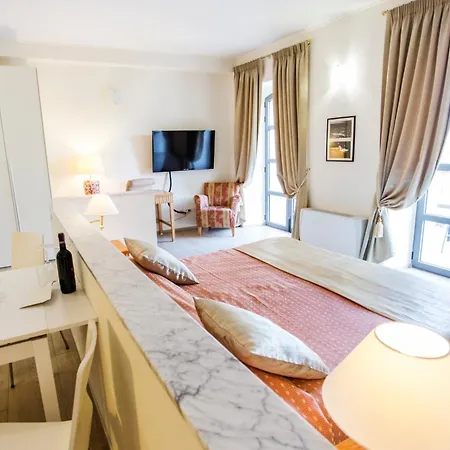 Miramare Apartments&suites 4* Ла-Спеція