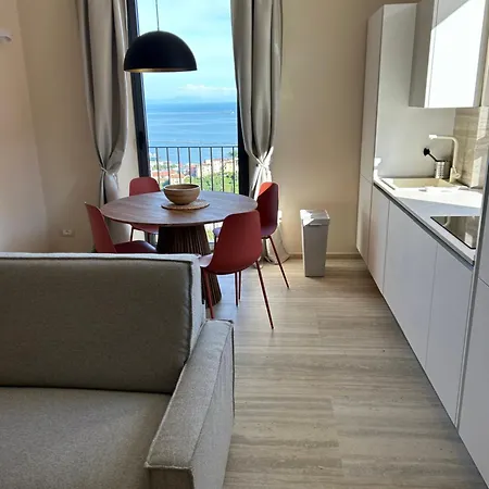 Miramare Apartments&suites Апарт-готель 4*