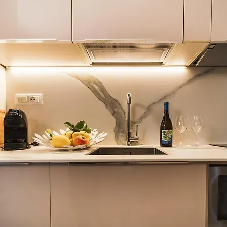 Aparthotel Miramare Apartments&suites La Spezia