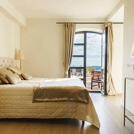 Miramare Apartments&suites 4* ラ・スペツィア