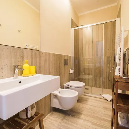 アパートホテル Miramare Apartments&suites 4*