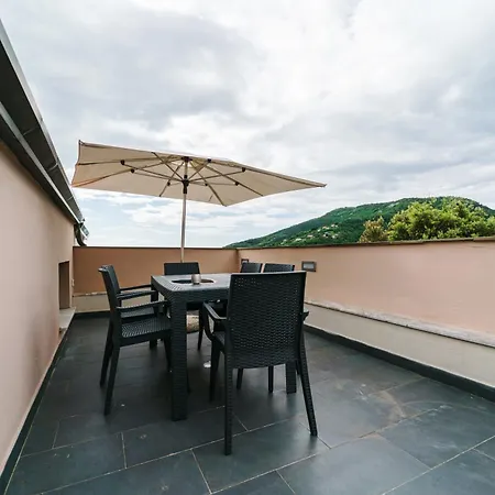 Aparthotel Miramare Apartments&suites La Spezia