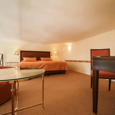 Miramare Apartments&suites La Spezia