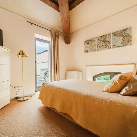 Miramare Apartments&suites アパートホテル 4*