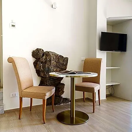 Miramare Apartments&suites Aparthotel 4*