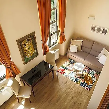 Апарт-отель Miramare Apartments&suites Специя