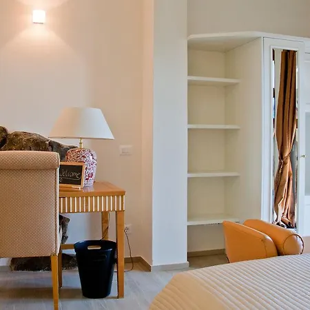 Miramare Apartments&suites アパートホテル 4*