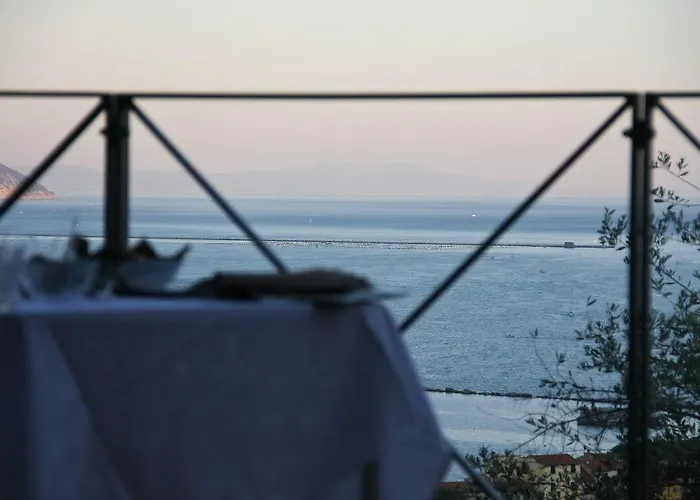 Miramare Apartments&suites 4* La Spezia