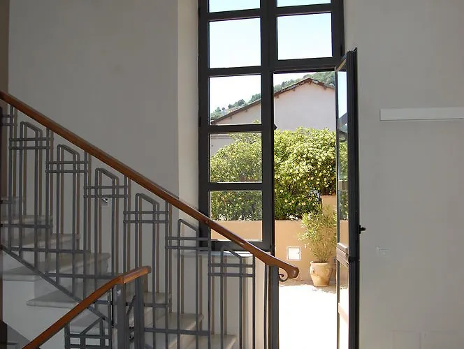 Miramare Apartments&suites 4*